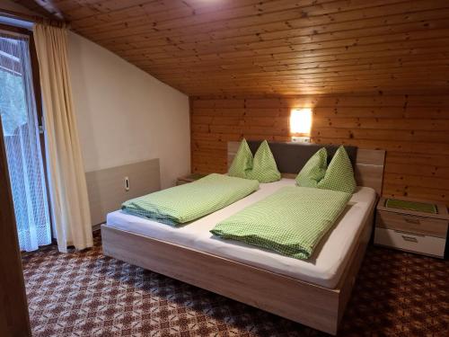 Postel nebo postele na pokoji v ubytování Haus Fichtenblick