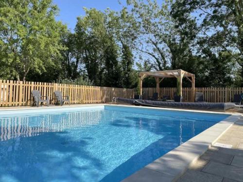 ZEcamping 4 familial avec pataugeoire et jacuzzi