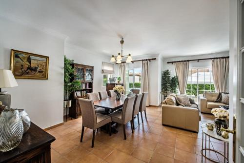 Rosal 27 by Algarve Villa Holidays