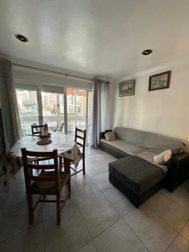 Apartamento playa Levante, junto playa, piscina y parking