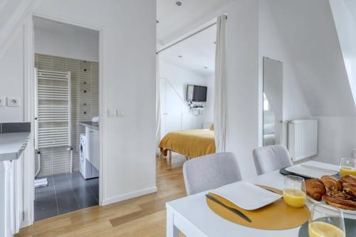 Classy, New & Large Designed Studio - Paris 16