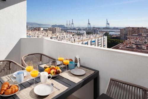 Top Floor Sea View & Terrace in Malaga!