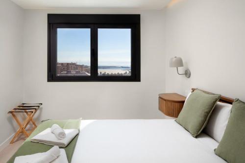 Top Floor Sea View & Terrace in Malaga!