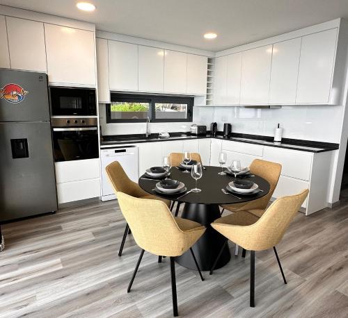 Imagen de la galería de The Vibe Madeira Apartment 2, en Arco da Calheta