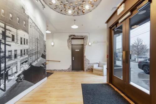 Ένα μπάνιο στο Chic Downtown Condo in Knoxville's Old City