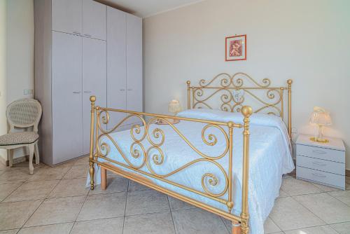 Ένα ή περισσότερα κρεβάτια σε δωμάτιο στο Mary's Home
