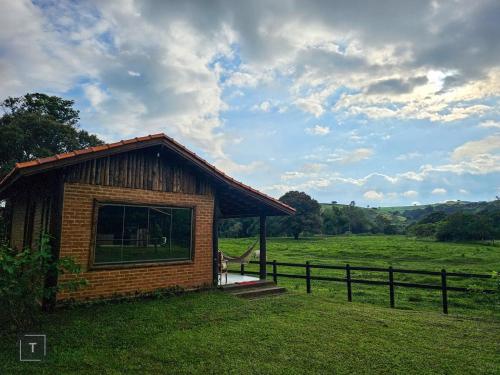 Landskap semula jadi dekat dengan rumah percutian