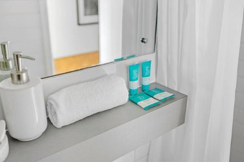 Gambar di galeri bagi Lovely studio apartment with Freo Port views di South Fremantle