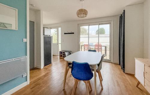 Photo de la galerie de l'établissement Gorgeous Home In Saint-Jean-De-Monts, à Saint-Jean-de-Monts