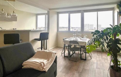 1 Bedroom Amazing Apartment In Angers