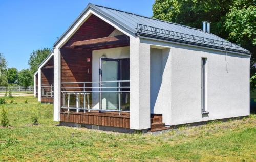 Nice Home In Nowe Warpno