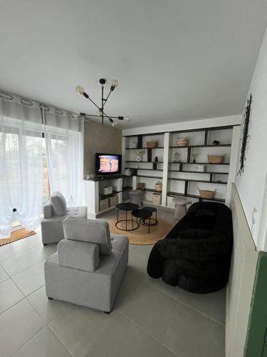 With us , your home nous chez vous