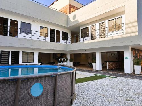 Bazén v ubytování Santa Donama Paradise nebo v jeho okolí