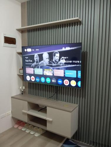 Televisyen dan/atau pusat hiburan di The Cozy Deca