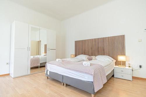 Desirable 2BR - Bookable for Longstays in Lockdown B