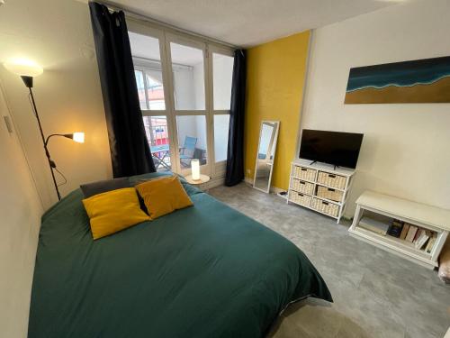 Photo de la galerie de l'établissement Studio tout confort Climatisé avec Wifi à 2mn à pied de la plage, au Cap d'Agde