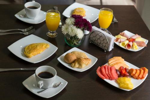 Φαγητό σε αυτό το διαμέρισμα ή κάπου εκεί κοντά