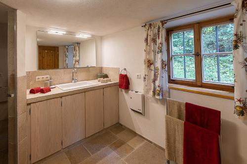 Kuchyň nebo kuchyňský kout v ubytování Ferienhaus Nöstlbach