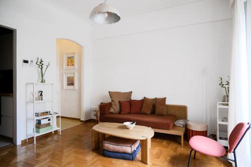 Your Haven in Kolonaki - opposite the French school- Didotou - 1Br - stylish & cosy