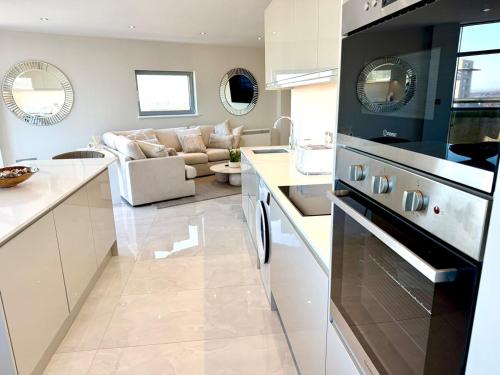 Cardiff Skyline Penthouse Apartment Free Parking Sleeps 8 photo 43