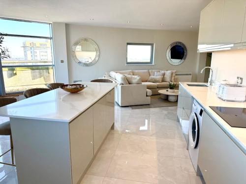 Cardiff Skyline Penthouse Apartment Free Parking Sleeps 8 photo 44