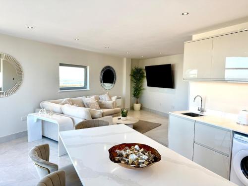 Cardiff Skyline Penthouse Apartment Free Parking Sleeps 8 photo 45