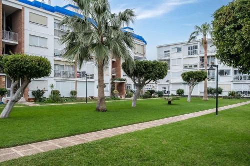 Garden and Pool in Benalmadena next to the beach photo 19