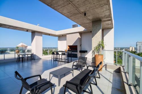 Μπαλκόνι ή βεράντα στο Departamento en Barrio Mburucuya