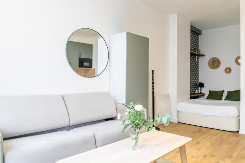 Enjoy in a Lovely Nest with modern design