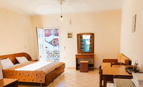 Katil atau katil-katil dalam bilik di Celestine Apartment, Arillas, Korfu
