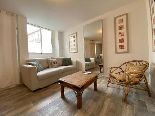 Charming house in village centre with terrace