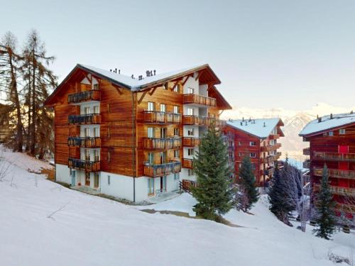 Lovely apartment with valley view