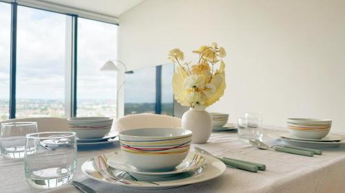 Φωτογραφία από το άλμπουμ του Sunset Serenity 2 bedroom Apt in Olympic Park στο Σίδνεϊ