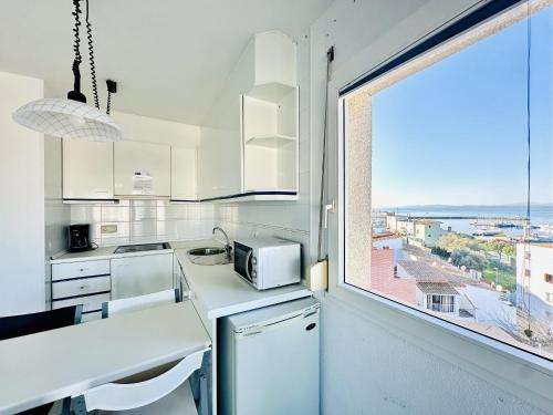 ROCMAR. Apartamento con terraza cerca del mar – Roses - ES-258-9