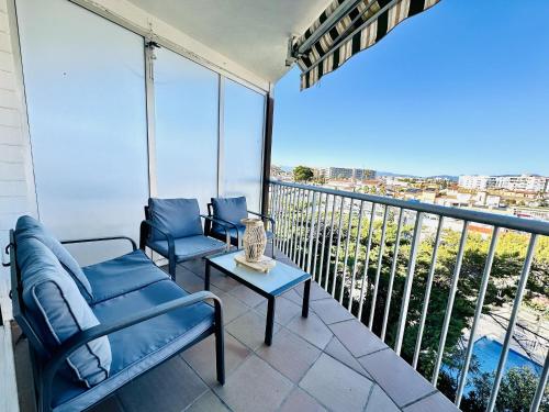 Nancy. Apartamento en Roses vistas al canal y zona tranquila