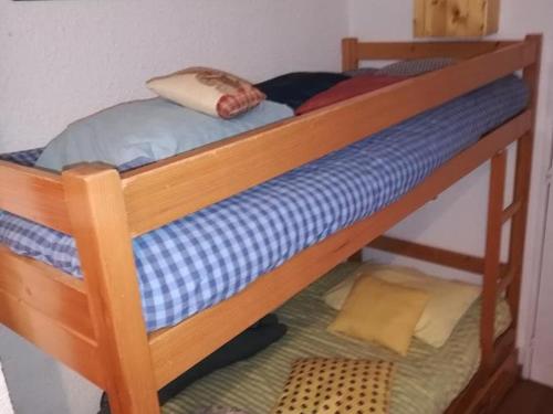 Ένα ή περισσότερα κρεβάτια σε δωμάτιο στο Studio confortable au Sauze, 28m², près des pistes - FR-1-804-47