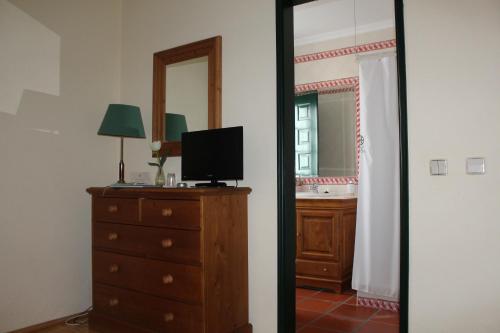 Μια τηλεόραση ή/και κέντρο ψυχαγωγίας στο Casa da Arvore