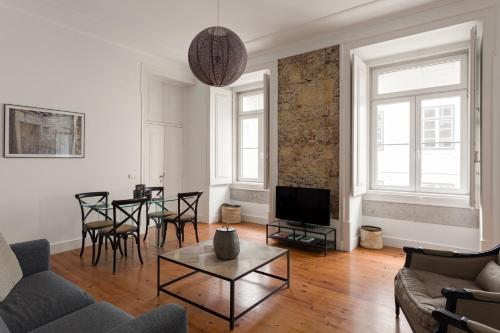 Chic 1-Bedroom in Cais do Sodré - Modern and Central
