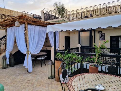 Balkón nebo terasa v ubytování Riad dar serenity