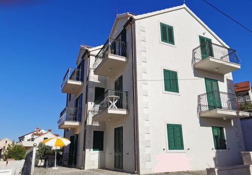 Vacation apartment Postira