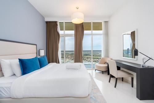 Ahlan HH - Luxury 2BR Damac Tower 108 at High Floor