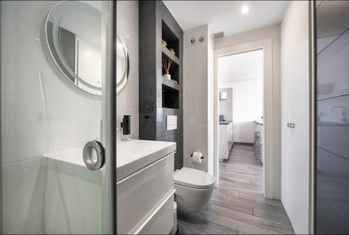 The Black&White Apartment