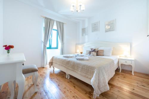 Villa Tereza with Private Pool, Jacuzzi & Sea View