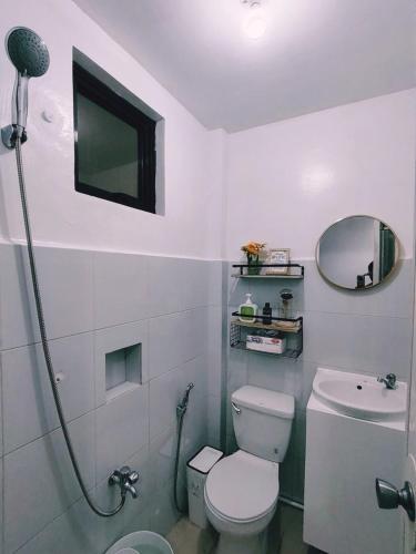 Ένα μπάνιο στο Aki's Place Binangonan