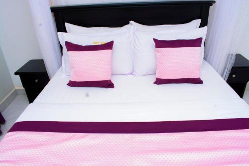 Gallery image of Kanye bridge hotel in Jinja