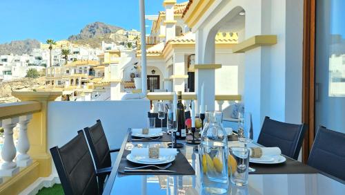 Family Apartment Ocean & Mountain Views & Heated Pool