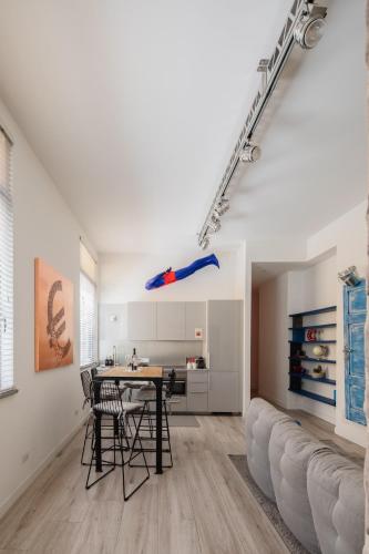 Pop-art design apartment
