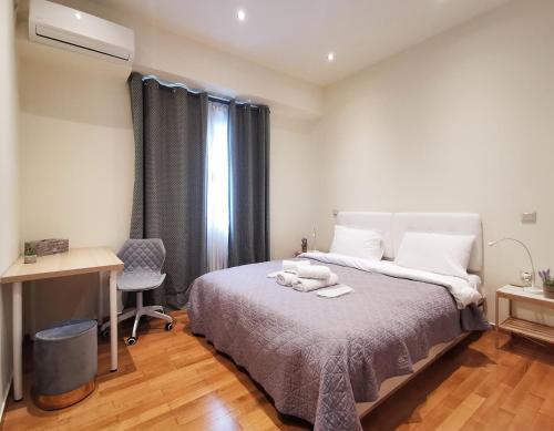 Modern&Sunny, 1BD, next to metro