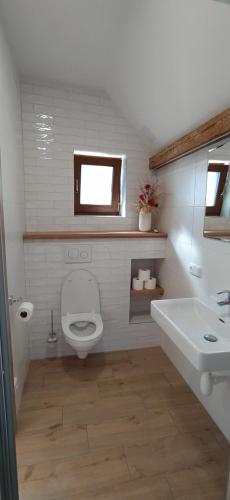 Bilik mandi di Starý dvůr pod Pálavou