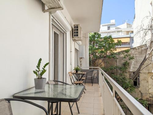 Modern&Quiet 2BD apt on a pedestrian